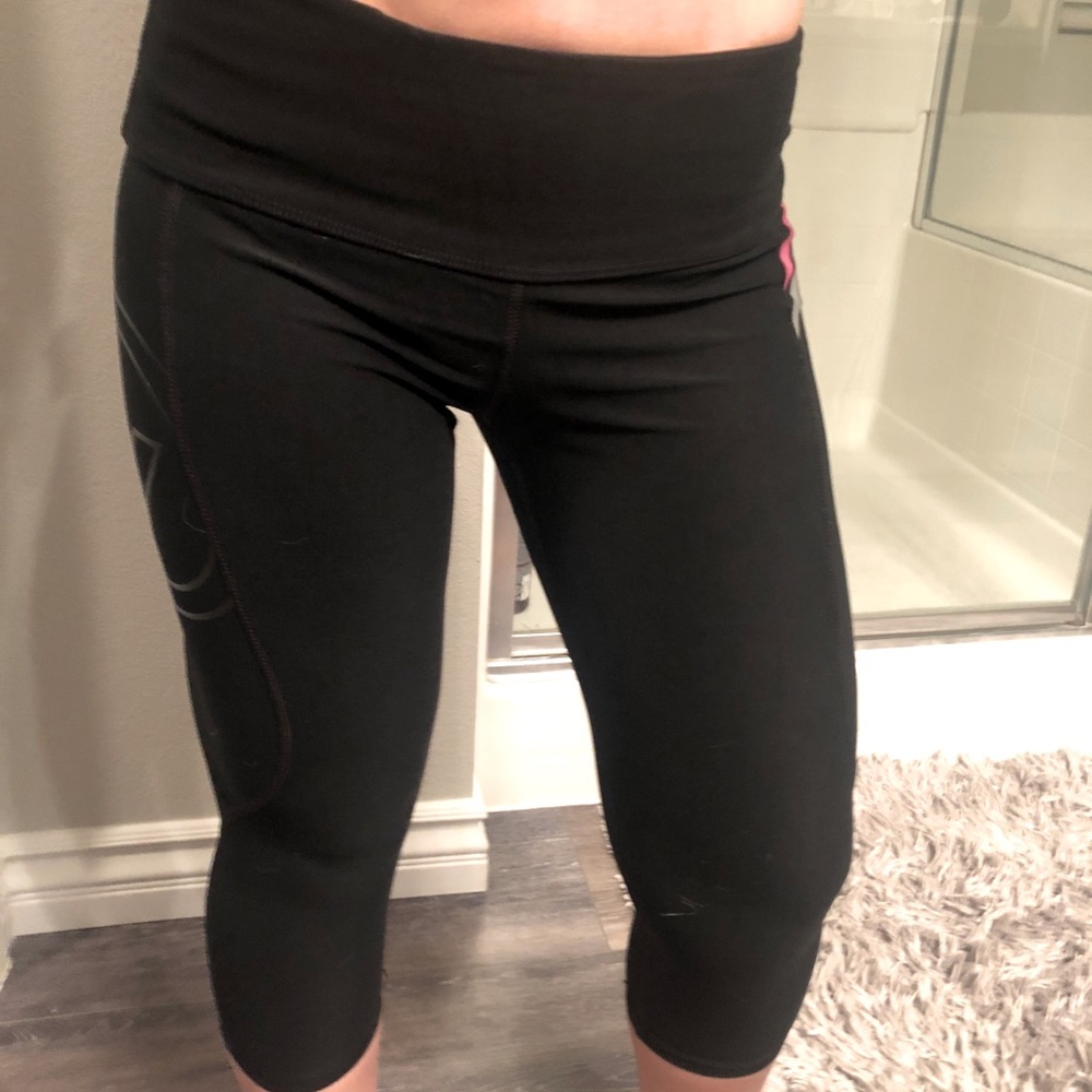 Virus compression leggings